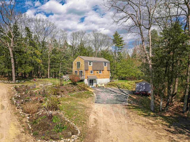 21 Brustle Road, Nottingham, NH 03290