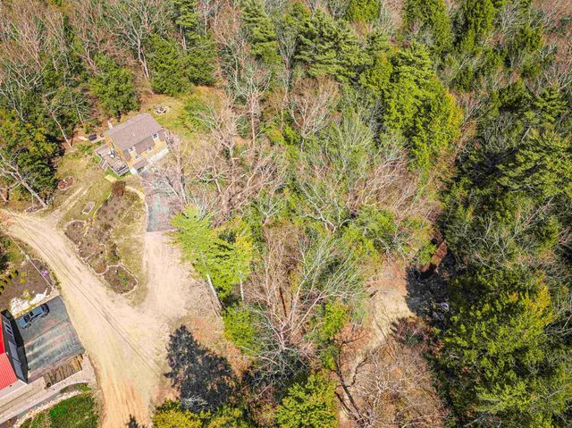 21 Brustle Road, Nottingham, NH 03290