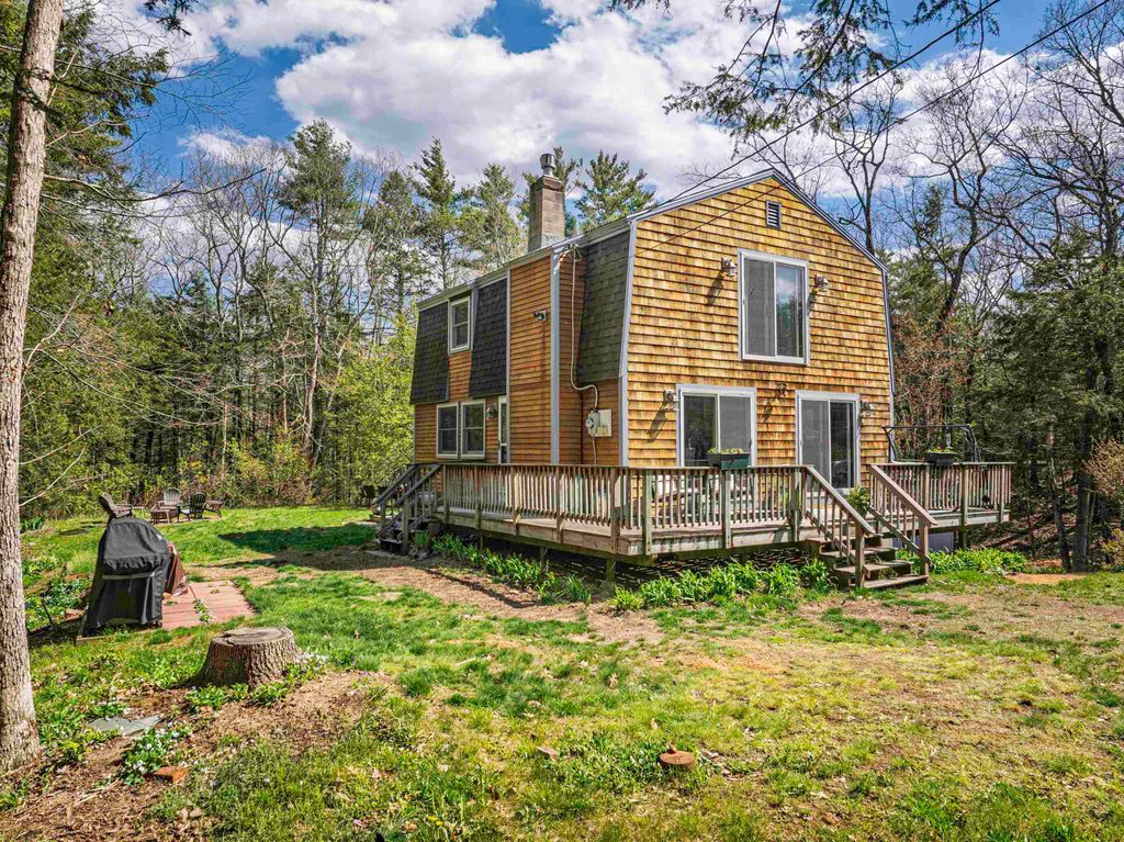 21 Brustle Road, Nottingham, NH 03290