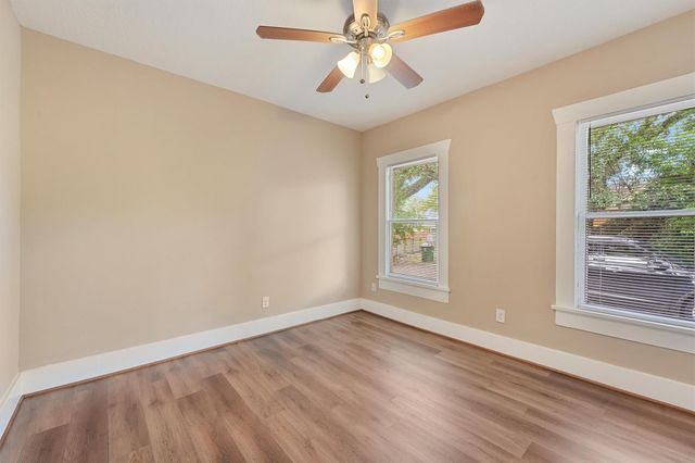 1107 Melbourne Street, Houston, TX 77022