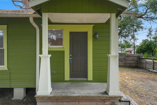 1107 Melbourne Street, Houston, TX 77022