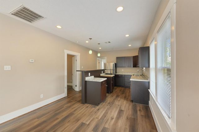 1107 Melbourne Street, Houston, TX 77022