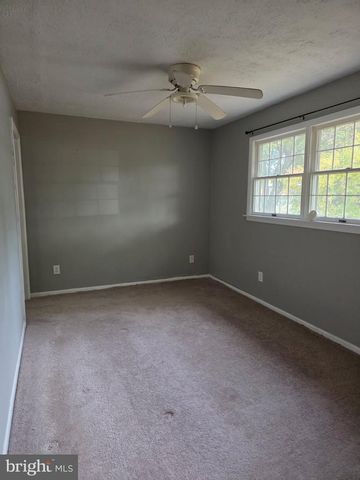 10 ARCHER CIR, Newark, DE 19702