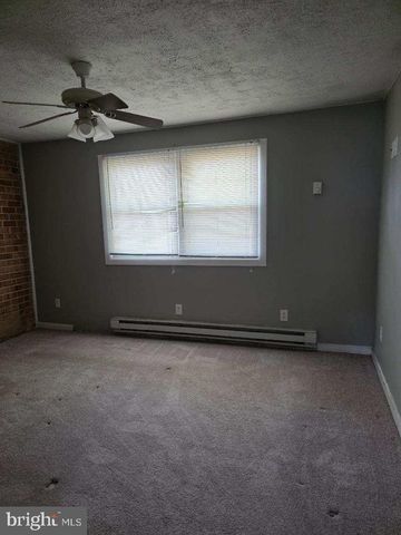 10 ARCHER CIR, Newark, DE 19702