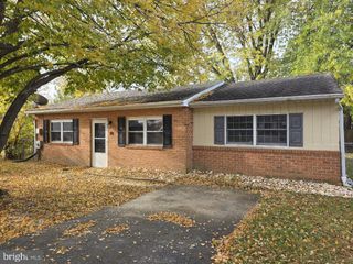 10 ARCHER CIR, Newark, DE 19702