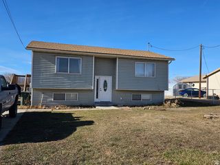 160 S CENTER ST, Wellington, UT 84542