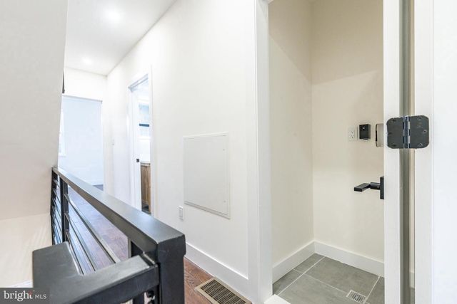 1905 S ALDER ST, Philadelphia, PA 19148