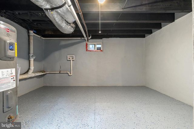 1905 S ALDER ST, Philadelphia, PA 19148