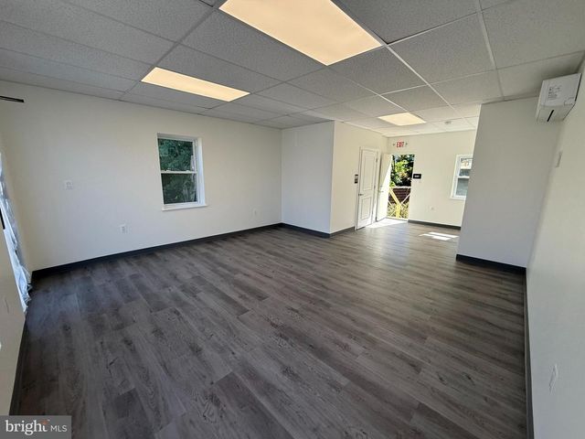 216 S BLACK HORSE PIKE, Glendora, NJ 08029