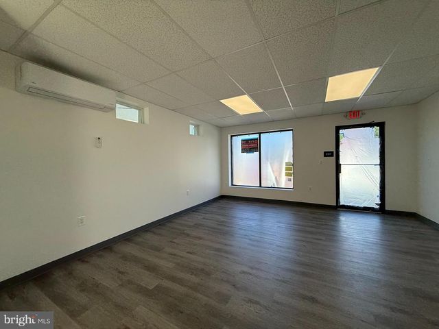 216 S BLACK HORSE PIKE, Glendora, NJ 08029