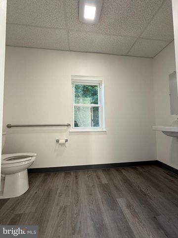 216 S BLACK HORSE PIKE, Glendora, NJ 08029