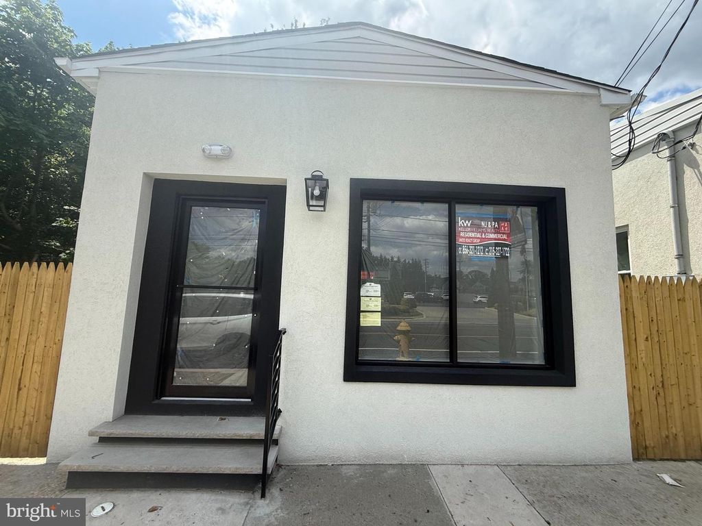 216 S BLACK HORSE PIKE, Glendora, NJ 08029
