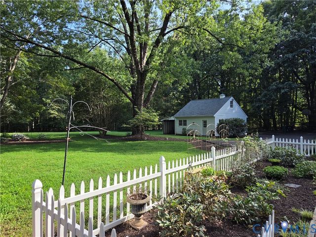 2208 Mill Rd, Powhatan, VA 23139