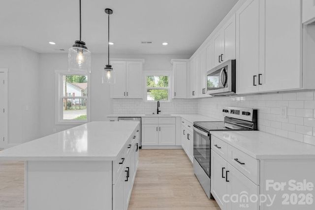 518 N Magnolia Street, Gastonia, NC 28054