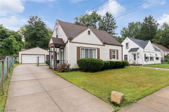 1335 Greenwood Avenue, Akron, OH 44320