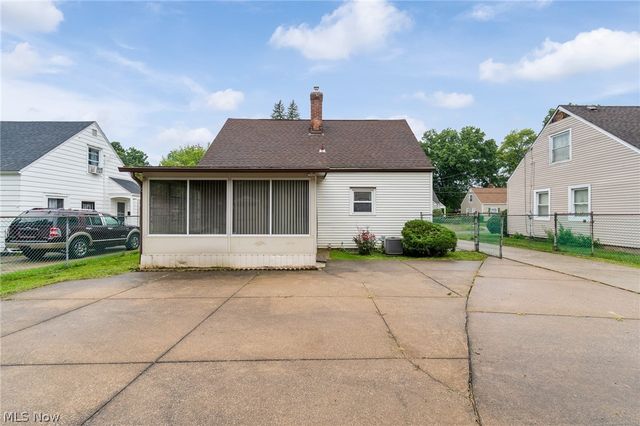 1335 Greenwood Avenue, Akron, OH 44320
