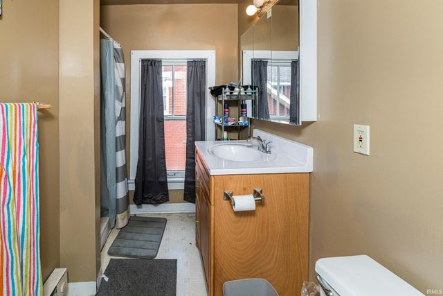 402 E 1st Street, Bloomington, IN 47401