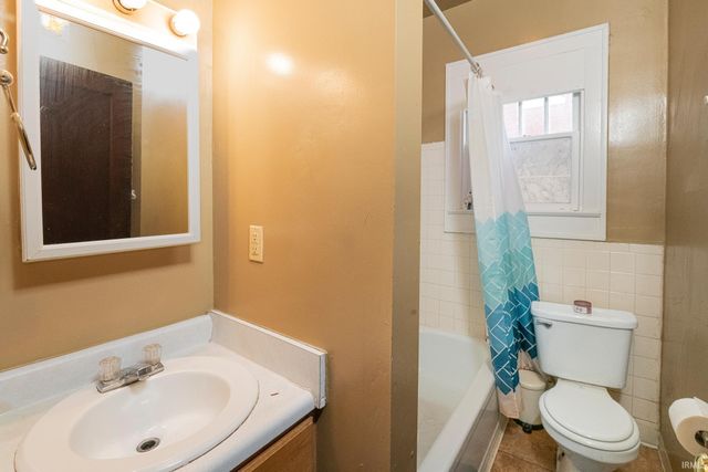 402 E 1st Street, Bloomington, IN 47401