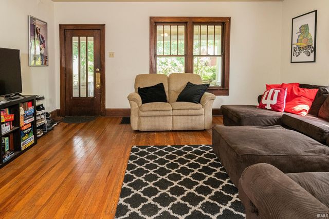 402 E 1st Street, Bloomington, IN 47401