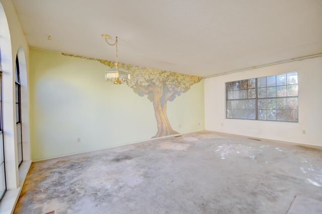 6137 Katson Avenue NE, Albuquerque, NM 87109