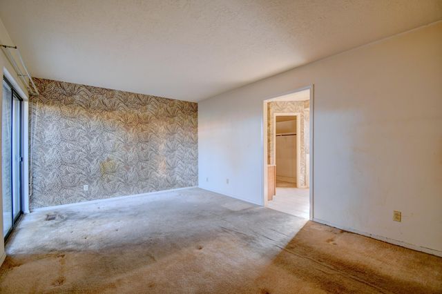 6137 Katson Avenue NE, Albuquerque, NM 87109