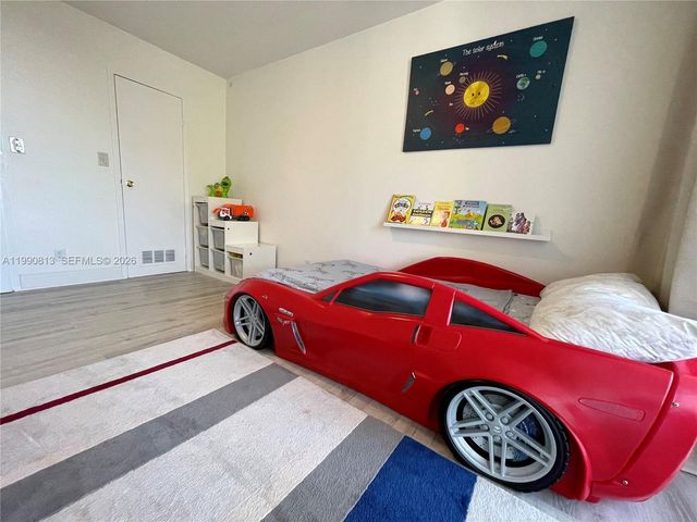 2101 Atlantic Shores Blvd 320, Hallandale Beach, FL 33009