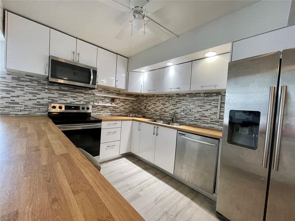 2101 Atlantic Shores Blvd 320, Hallandale Beach, FL 33009