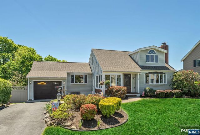 40 Walray Avenue, North Haledon, NJ 07508