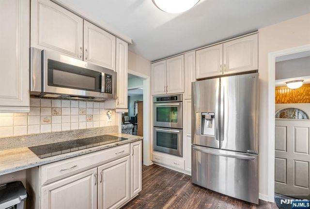 40 Walray Avenue, North Haledon, NJ 07508