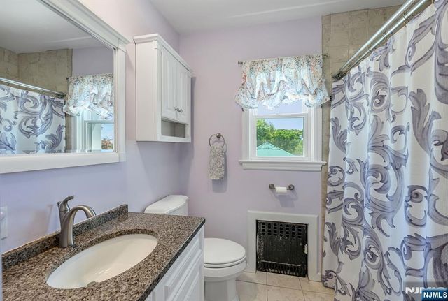 40 Walray Avenue, North Haledon, NJ 07508