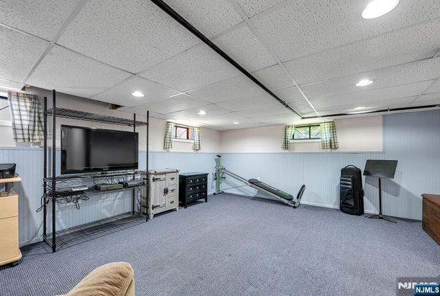 40 Walray Avenue, North Haledon, NJ 07508