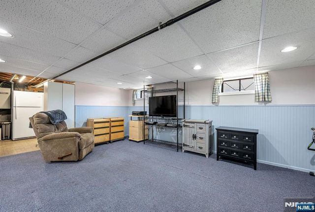 40 Walray Avenue, North Haledon, NJ 07508