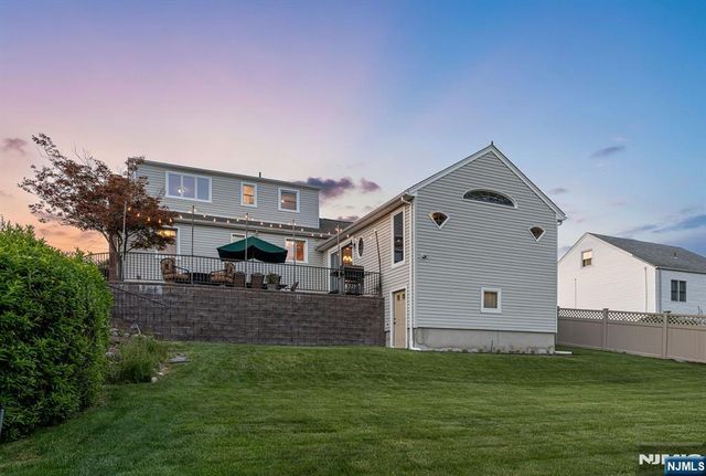 40 Walray Avenue, North Haledon, NJ 07508