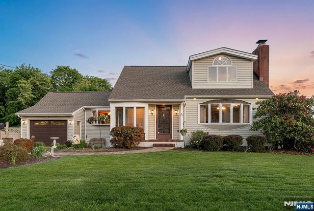 40 Walray Avenue, North Haledon, NJ 07508