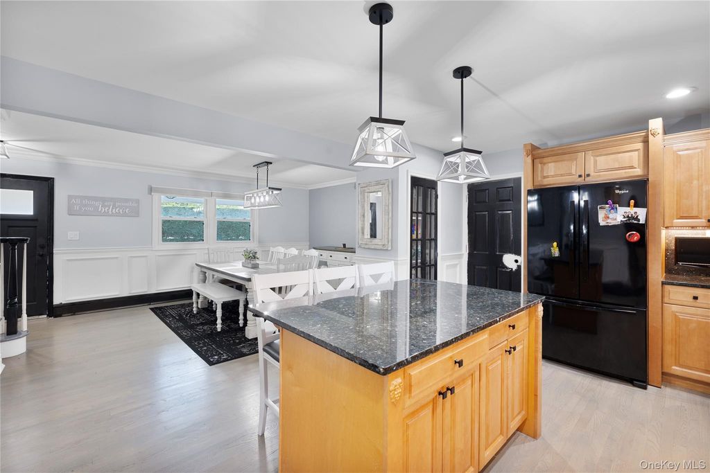 65 Timberpoint Road, East Islip, NY 11730 — photo 4