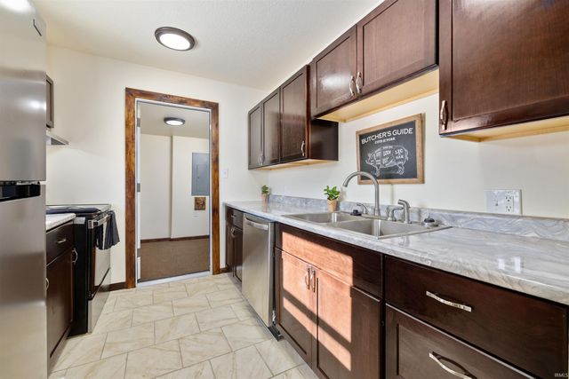 400 N Walsh Street, Garrett, IN 46738