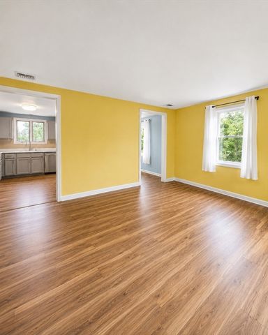 39 Bayview, Taunton, MA 02780