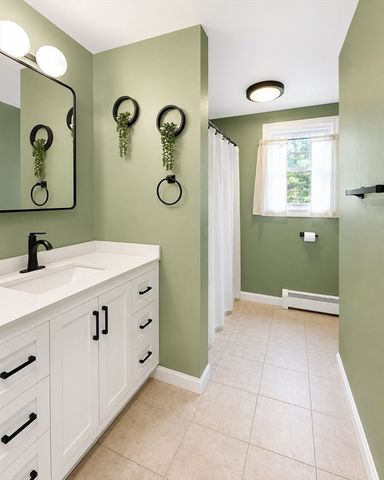 39 Bayview, Taunton, MA 02780