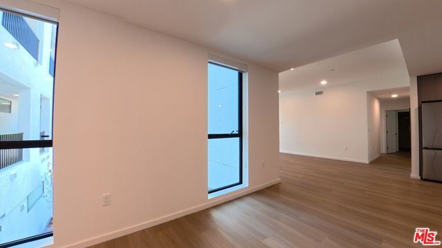 5119 Colfax Avenue 201, Valley Village, CA 91601