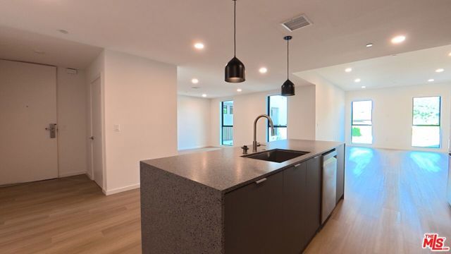 5119 Colfax Avenue 201, Valley Village, CA 91601
