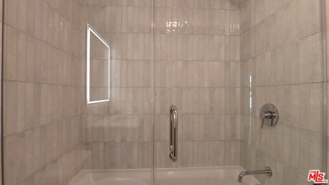 5119 Colfax Avenue 201, Valley Village, CA 91601