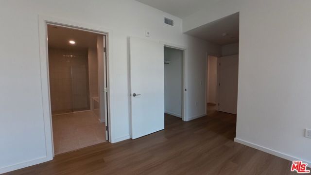 5119 Colfax Avenue 201, Valley Village, CA 91601