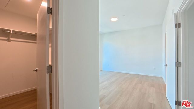 5119 Colfax Avenue 201, Valley Village, CA 91601