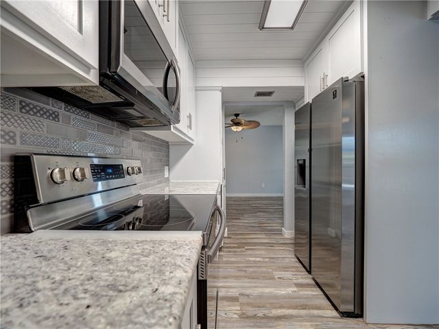 13801 Suntan Ave, Corpus Christi, TX 78418