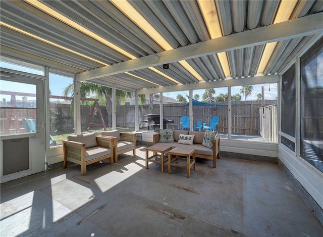 13801 Suntan Ave, Corpus Christi, TX 78418