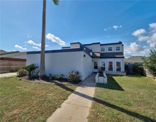 13801 Suntan Ave, Corpus Christi, TX 78418