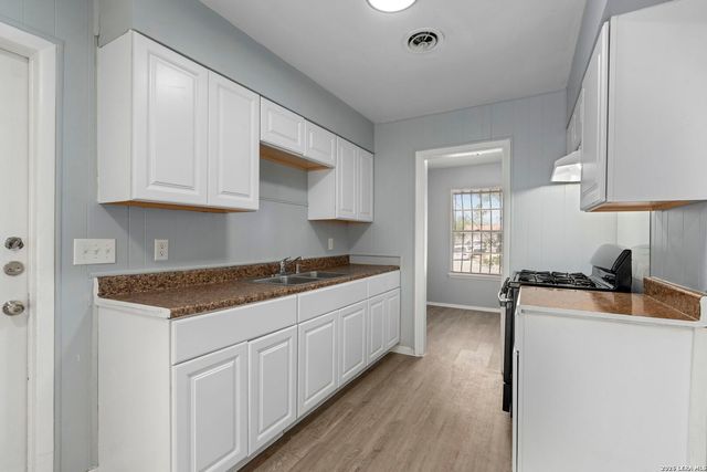 146 MOUNTAIN VALLEY ST, San Antonio, TX 78227