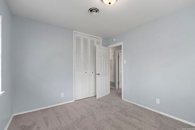 146 MOUNTAIN VALLEY ST, San Antonio, TX 78227