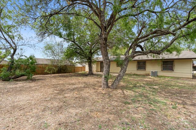 146 MOUNTAIN VALLEY ST, San Antonio, TX 78227