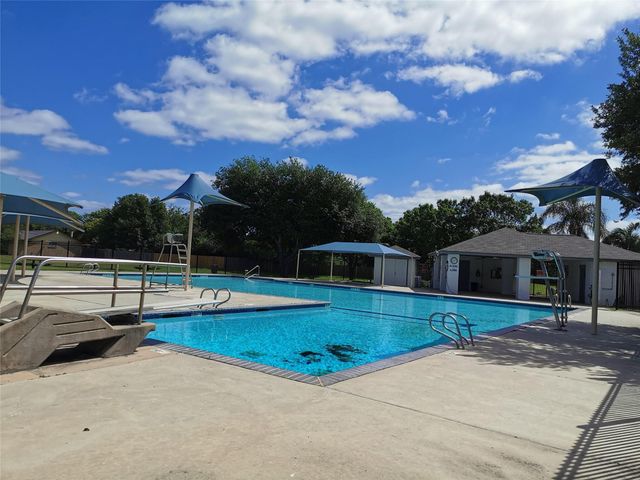 3823 Canton, Pearland, TX 77584